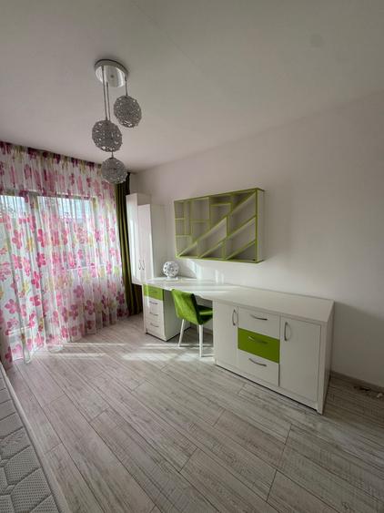 Casă cu 4 camere cu Teren 100 Mp în Gheorgheni