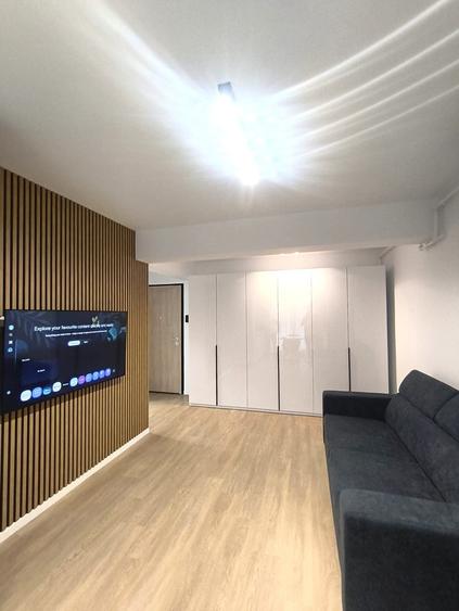Apartament cu 2 camere semidecomandat în Berceni