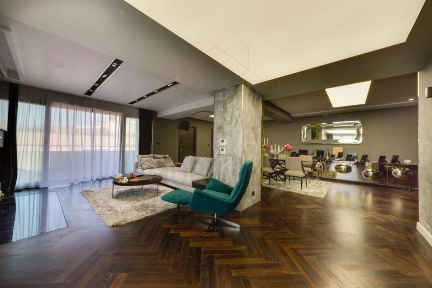Penthouse cu 4 camere decomandat, mobilat în Herăstrău