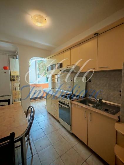 Apartament cu 2 camere decomandat în Gruia