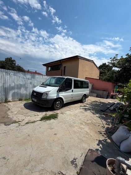 Casă cu 3 camere în Central