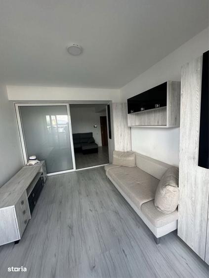 Apartament cu 3 camere în Triaj