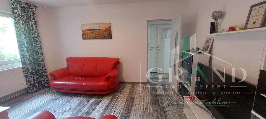 Apartament cu 3 camere semidecomandat, mobilat în Mănăștur