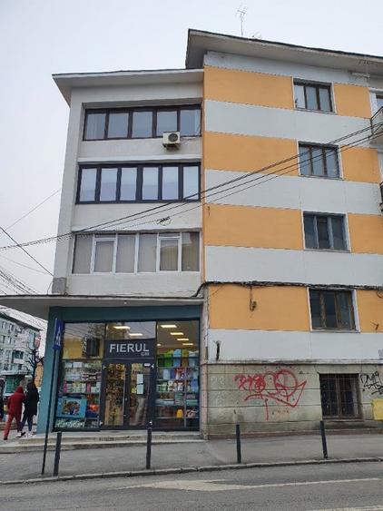 Apartament cu 2 camere semidecomandat în Ultracentral