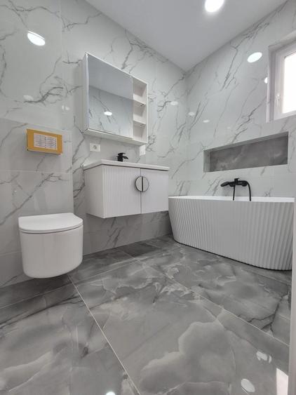 Casă cu 4 camere cu Teren 300 Mp în Central