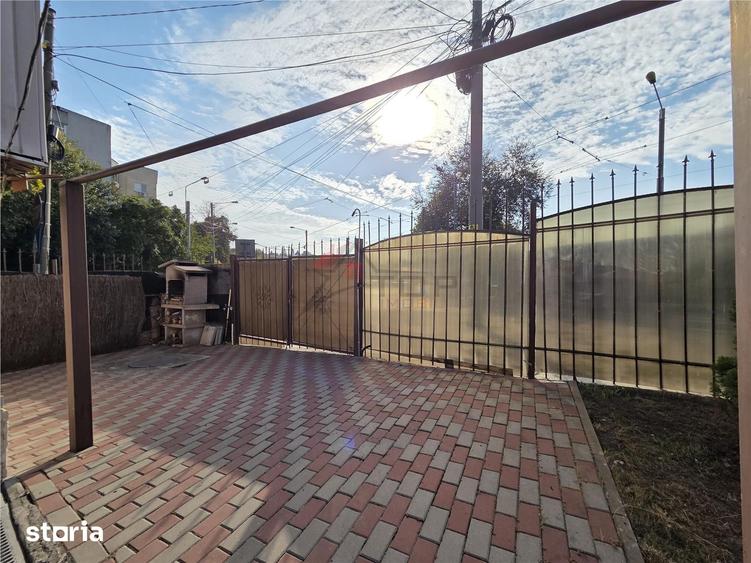 Casă cu 2 camere cu Teren 200 Mp în Tătărași