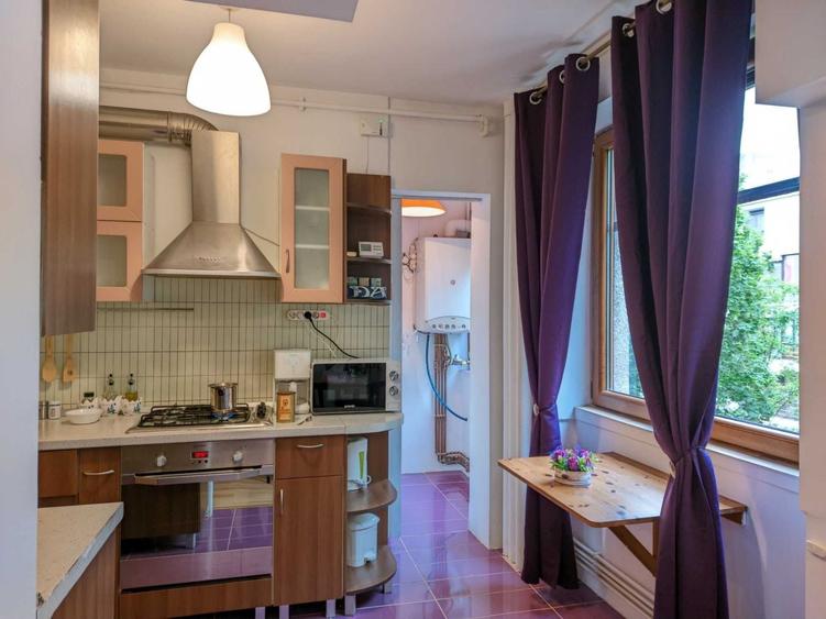 Apartament cu 2 camere semidecomandat, mobilat în Muncii