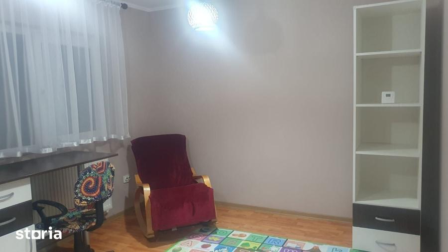 Casă cu 4 camere cu Teren 20 Mp în Aurel Vlaicu
