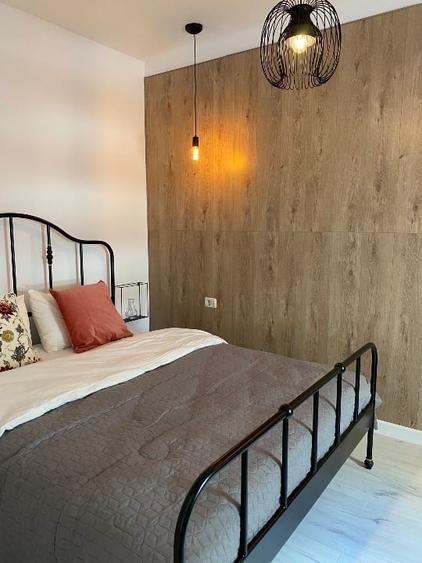 Apartament cu 2 camere decomandat, mobilat în Parcul Carol