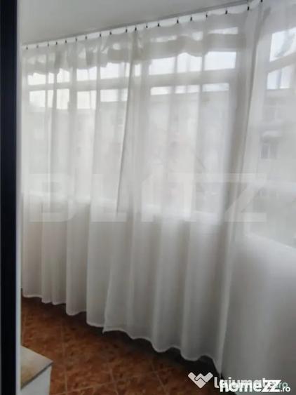 Apartament cu 3 camere decomandat în Ultimul leu