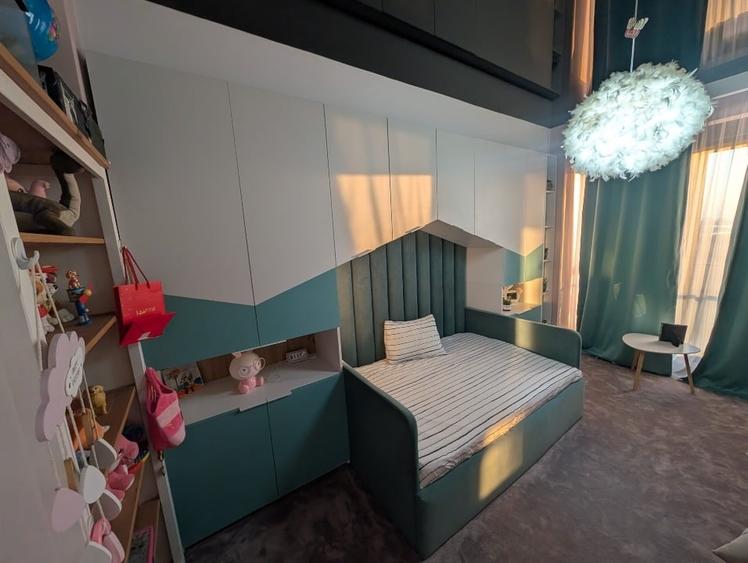 Apartament cu 3 camere semidecomandat, mobilat în Tomis Plus