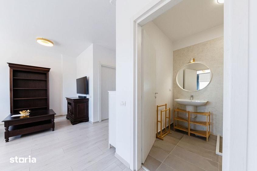 Apartament cu 3 camere, mobilat în Torontalului