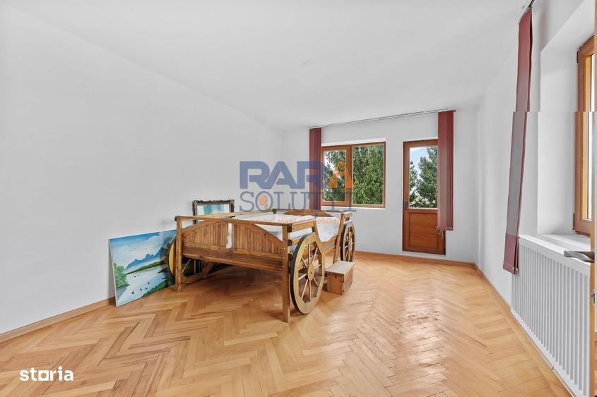Casă cu 4 camere în Central