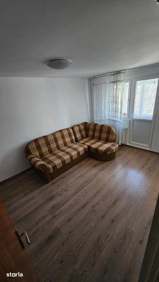 Apartament cu 2 camere decomandat în Drumul Taberei