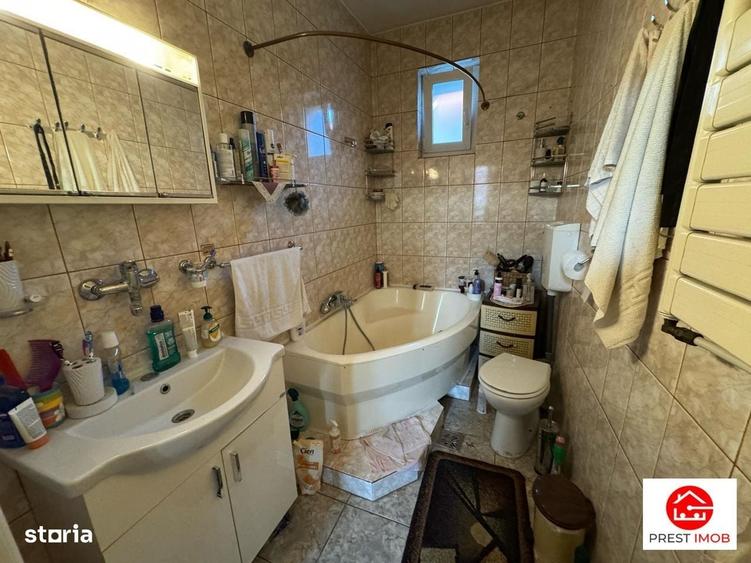 Casă cu 4 camere cu Teren 1495 Mp în Sâncraiu de Mureș