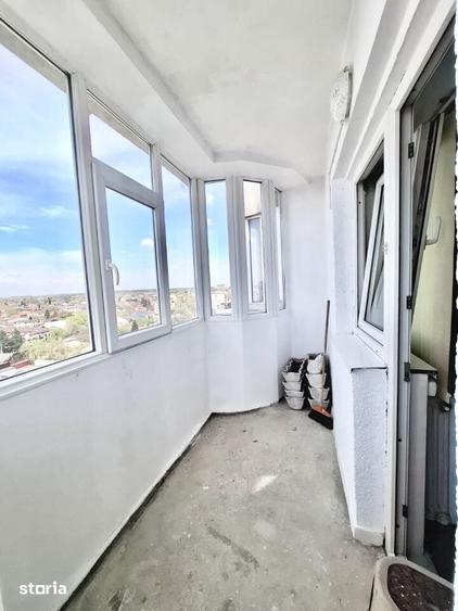 Apartament cu 4 camere semidecomandat, mobilat în Tei