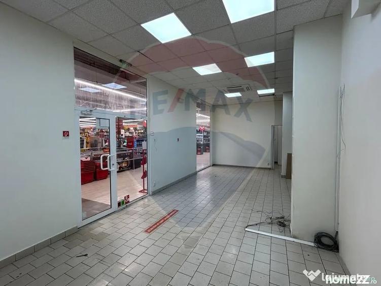 Spațiu comercial, de 58 mp, în Central