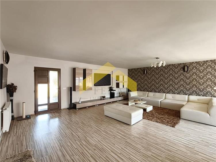 Casă individuală cu 5 camere cu Canalizare în 6 Vânători