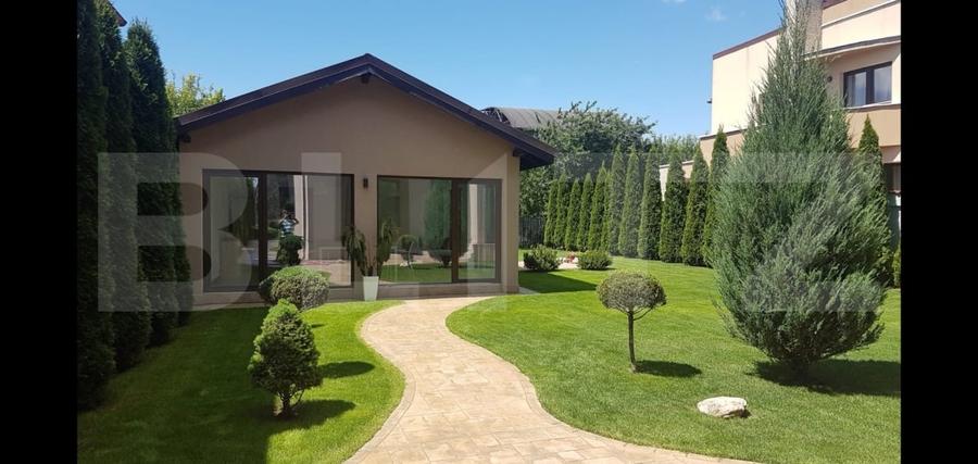 Casă individuală cu 7 camere cu Canalizare în Păulești
