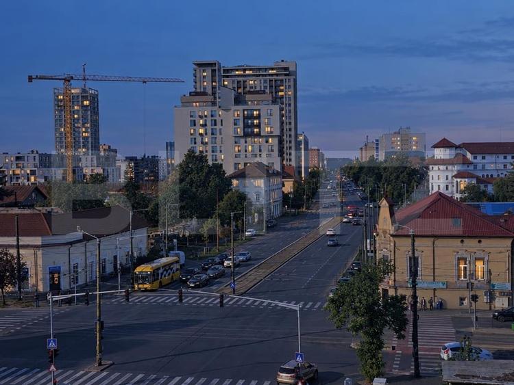 Spațiu comercial, de 400 mp, în Badea Cârțan