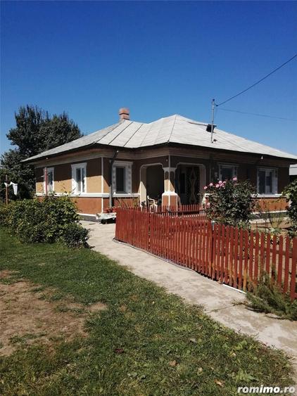 Casă cu 3 camere cu Teren 1365 Mp în Coșereni