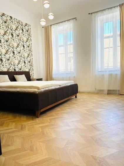 Apartament cu 3 camere decomandat în Central