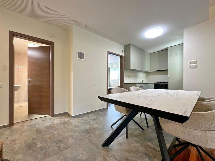 Apartament cu 2 camere decomandat, mobilat în Drumul Poienii