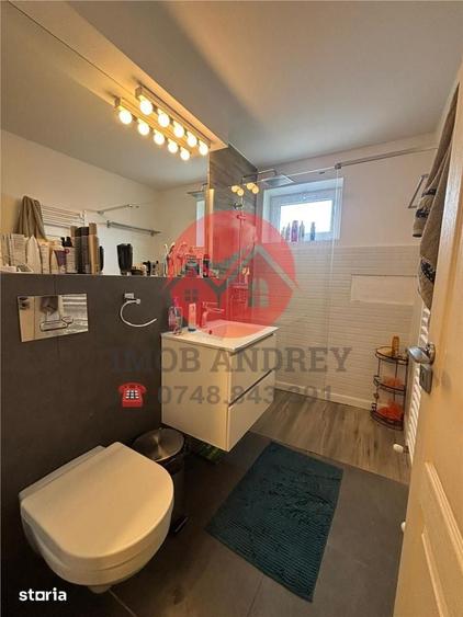 Apartament cu 3 camere decomandat în Faleză