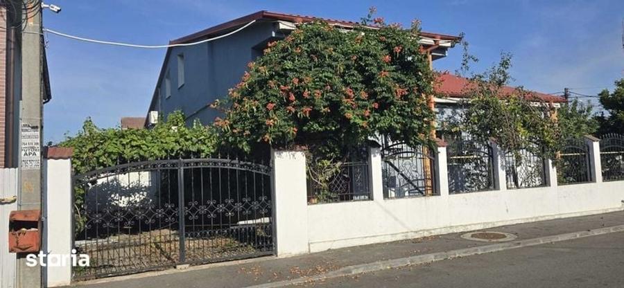 Casă cu 4 camere cu Teren 296 Mp în Gării
