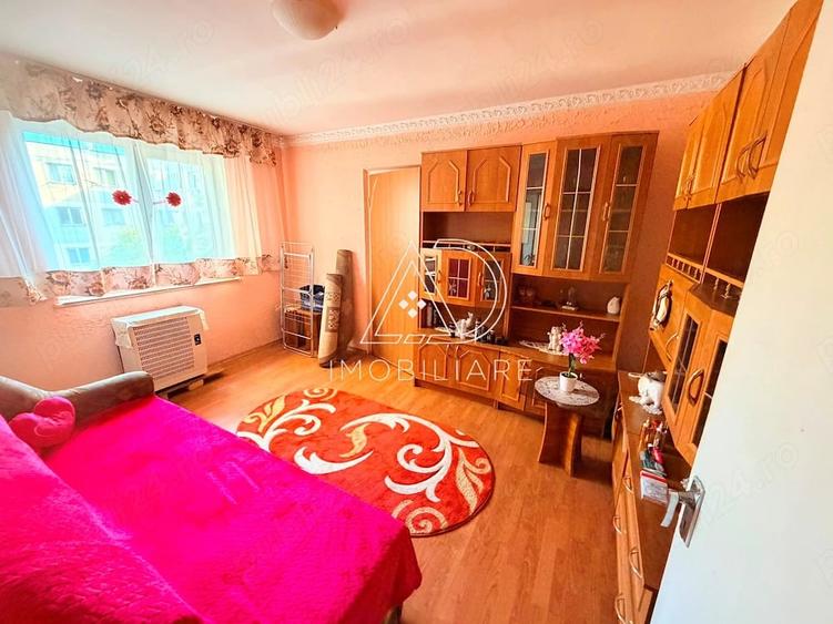 Apartament cu 2 camere nedecomandat în 9 Mai