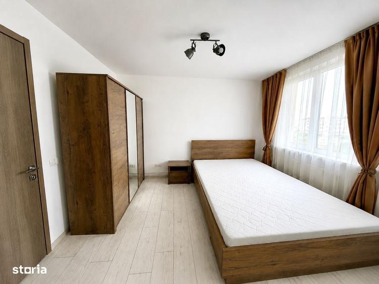 Apartament cu 3 camere semidecomandat în Central
