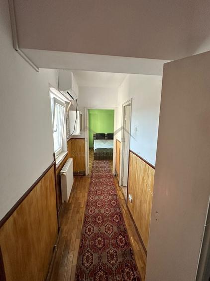 Apartament cu 2 camere decomandat în Podul de Fier