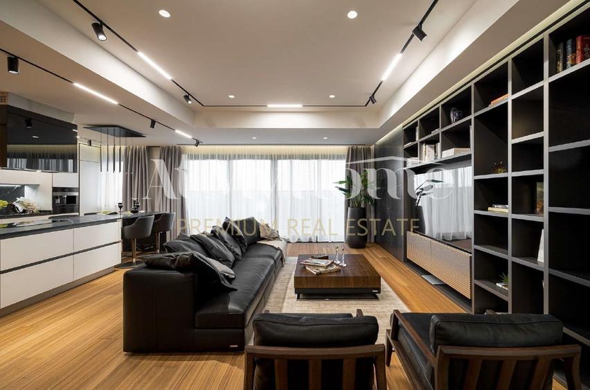 Penthouse cu 4 camere decomandat, mobilat în Primăverii