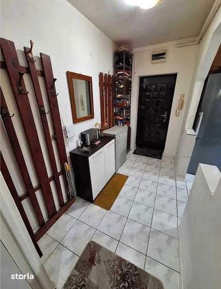 Apartament cu 4 camere în Progresul