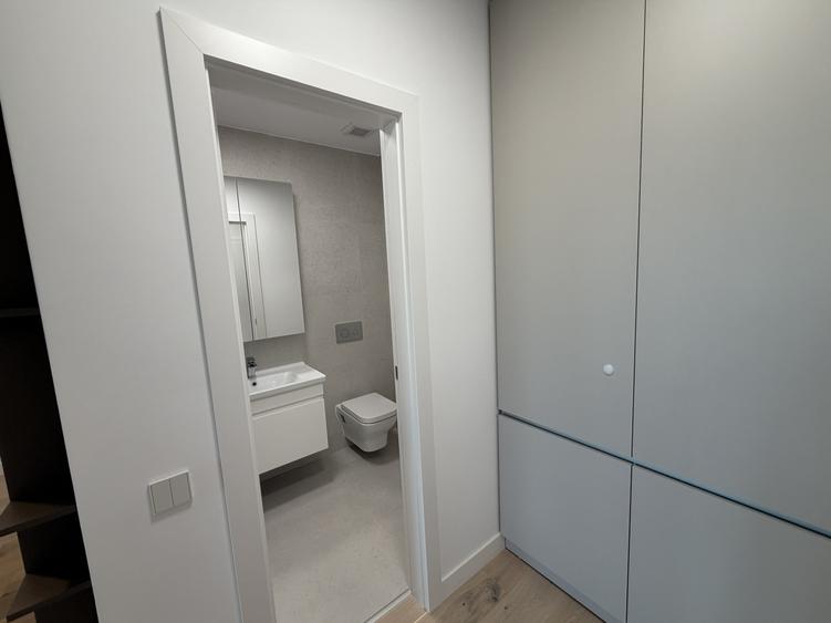 Apartament cu 2 camere semidecomandat în Străulești