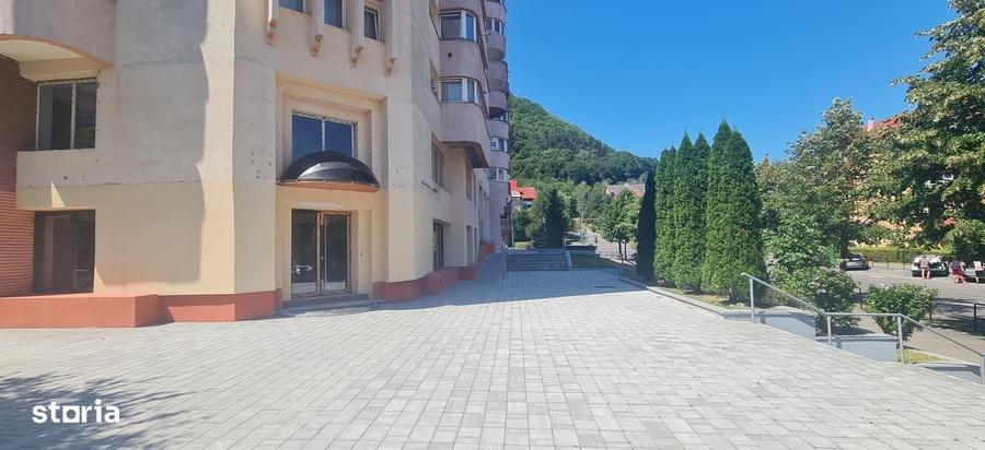 Spațiu comercial, de 220 mp, în Central