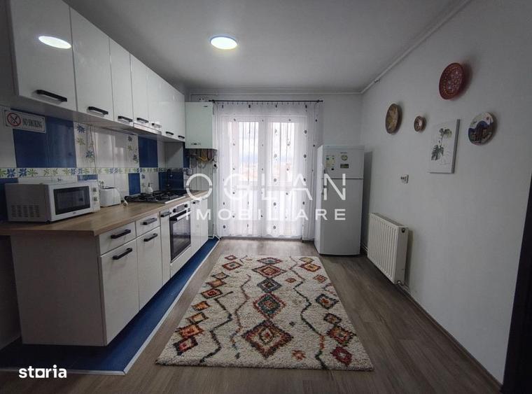 Apartament cu 4 camere decomandat în Vasile Aaron