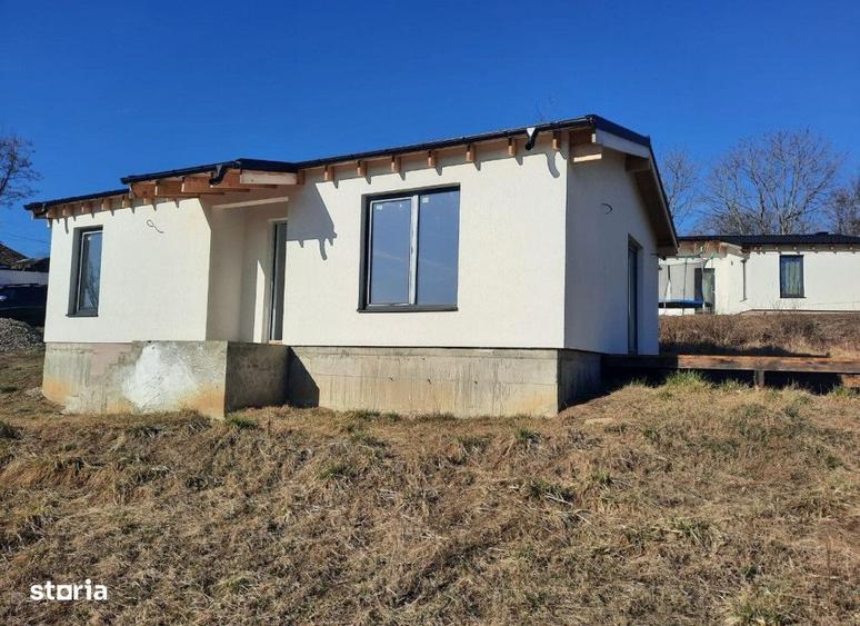 Casă cu 3 camere cu Teren 650 Mp în Central