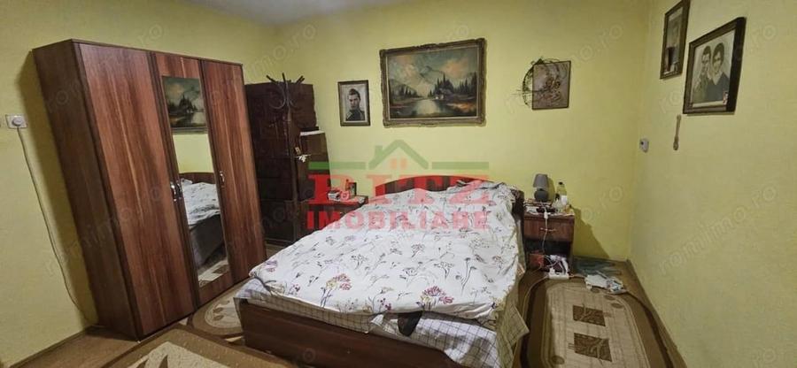 Casă cu 4 camere cu Teren 977 Mp în Central