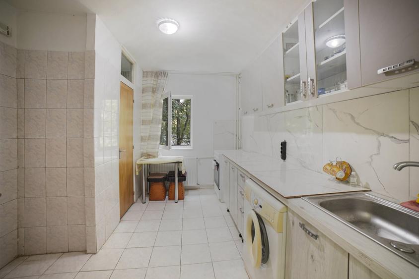Apartament cu 2 camere decomandat în Rahova