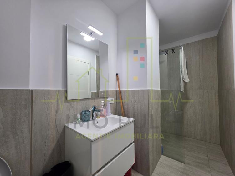 Apartament cu 2 camere decomandat, mobilat în Cetate