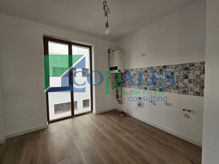 Apartament cu 3 camere decomandat în Girocului