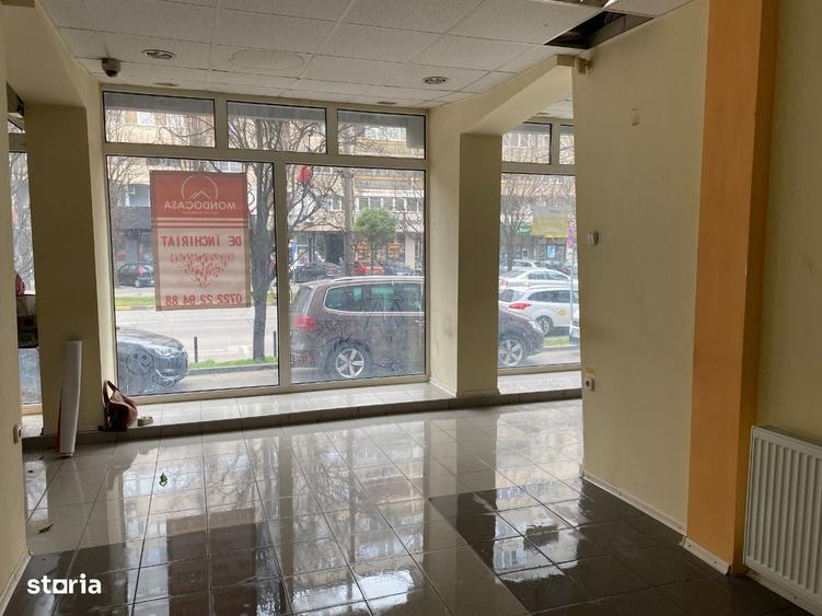 Spațiu comercial, de 180 mp, în Dacia