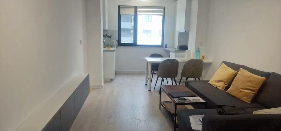 Garsonieră decomandată în Central
