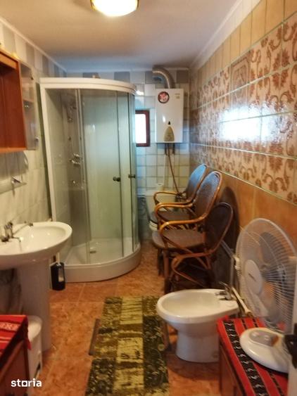 Casă cu 2 camere cu Teren 1300 Mp în Crăcăoani