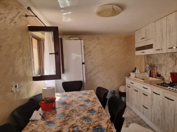 Casă individuală cu 2 camere cu Canalizare în Micro 4