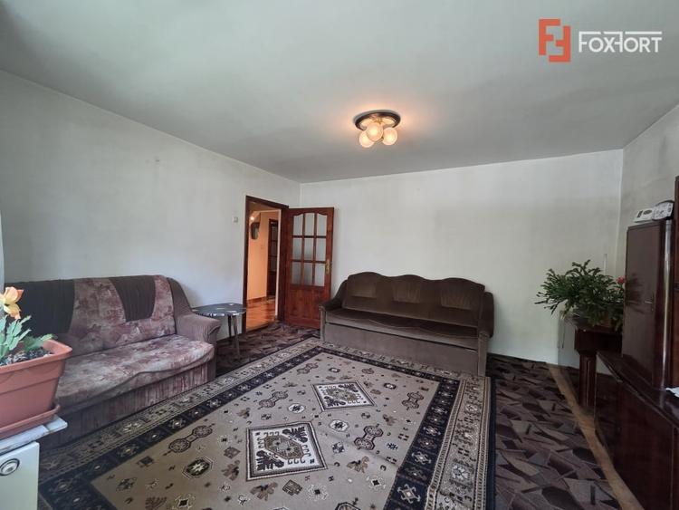 Apartament cu 3 camere, decomandat cu vedere pe 3 parti - zona Miorita - 7