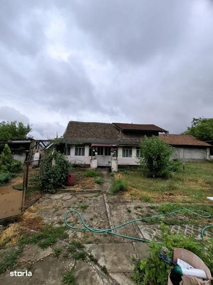 Teren de 1260 mp, în Giarmata