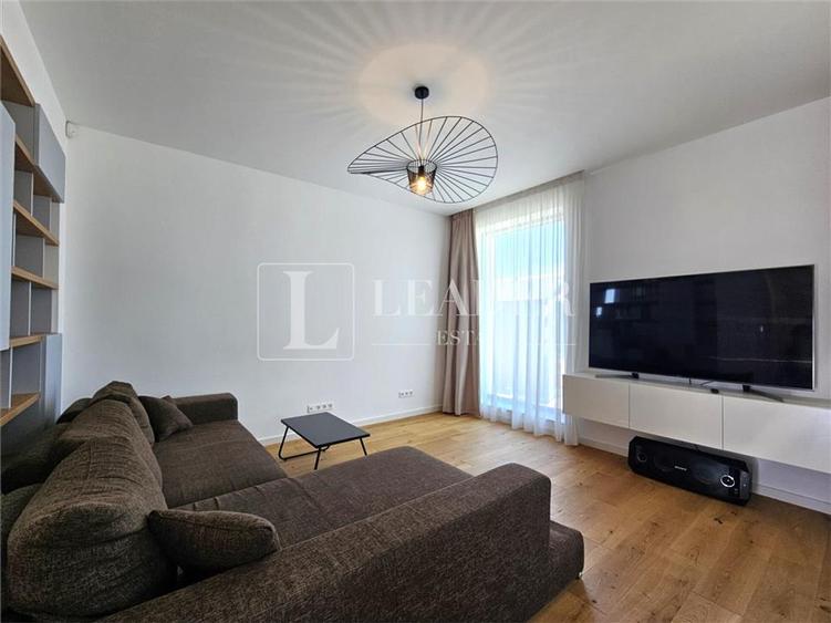 Casă individuală cu 5 camere cu Teren 490 Mp în Balotești