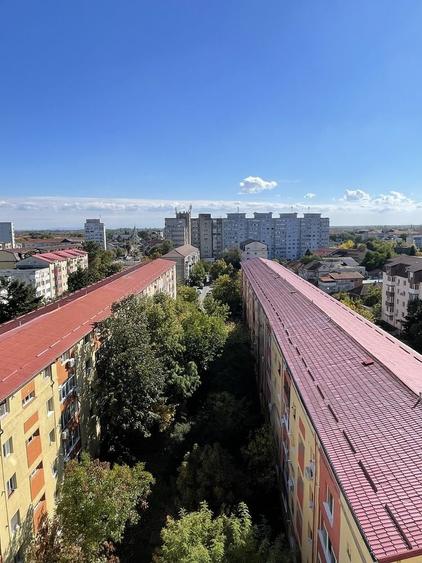 Apartament cu 3 camere semidecomandat în Șagului